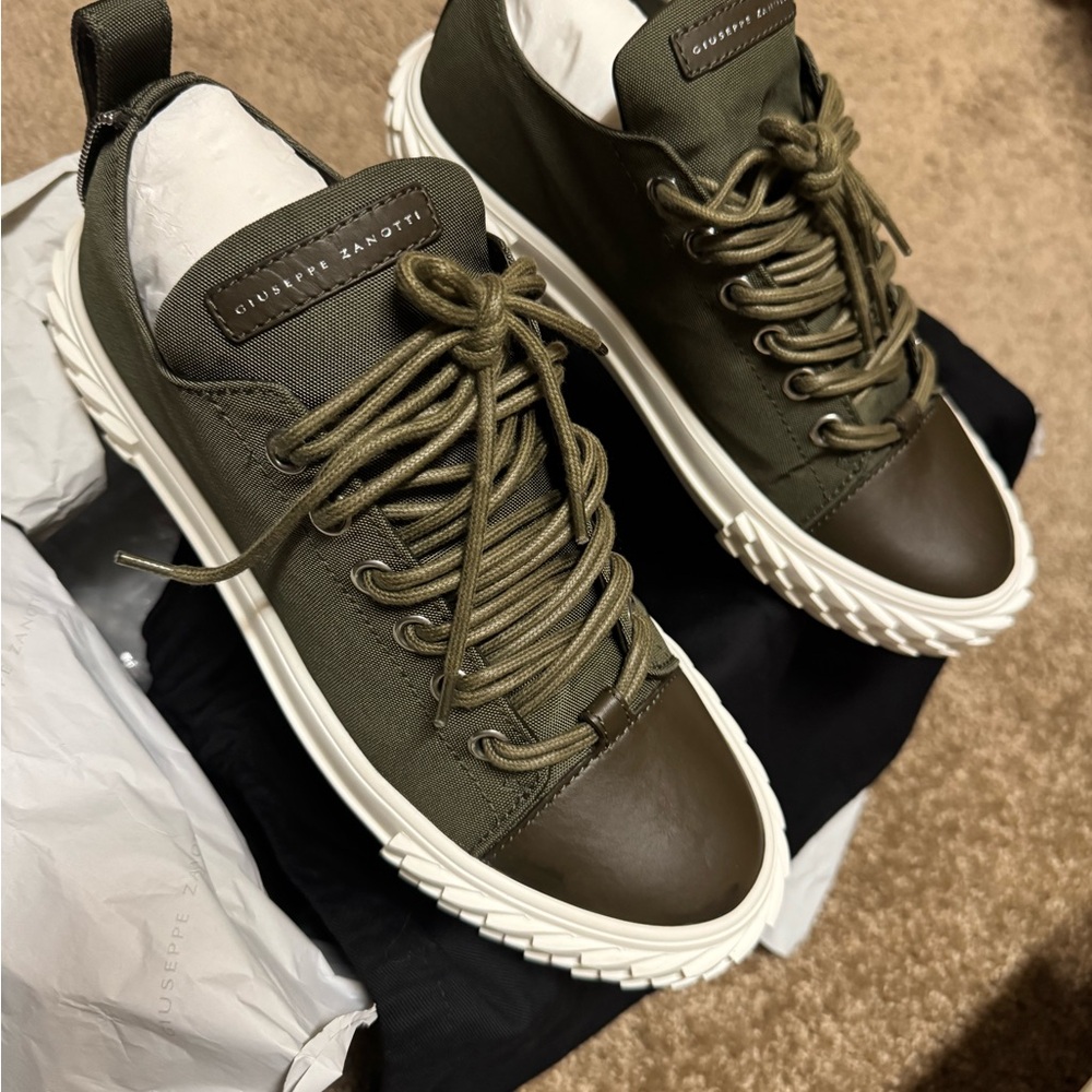 Giuseppe Zanotti Green Sneakers with Contrasting White Sole and Smooth Upper